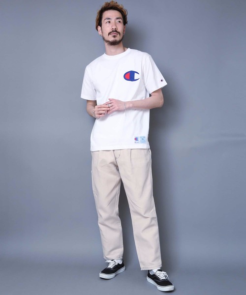Champion(チャンピオン)の「【Champion/チャンピオン】ビッグロゴTシャツ コットン100% 自然な風合い サテンアップリケ ジョックタグ(Tシャツ/カットソー・メンズ・オレンジ/ダークグリーン/ホワイト/ネイビー/ブラック・LARGE/SMALL/MEDIUM/X-LARGE)」の7枚目の写真