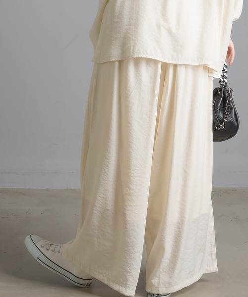 OMNES Another Edition（オムネス アナザーエディション）の「気流染めシルクタッチ ギャザーワイドパンツ（その他パンツ・レディース・ブラック/イエロー/アイボリー/ラベンダー・FREE）」の8枚目の写真