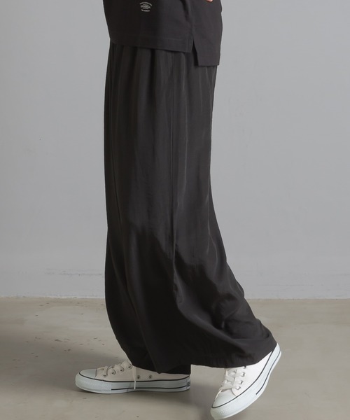 OMNES Another Edition（オムネス アナザーエディション）の「気流染めシルクタッチ ギャザーワイドパンツ（その他パンツ・レディース・ブラック/イエロー/アイボリー/ラベンダー・FREE）」の9枚目の写真