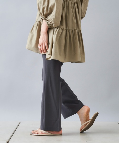 DouDou(ドゥドゥ)の「セミフレアイージーパンツ(その他パンツ・レディース・チャコールグレー/グリーン/バイオレット・36/38)」の2枚目の写真