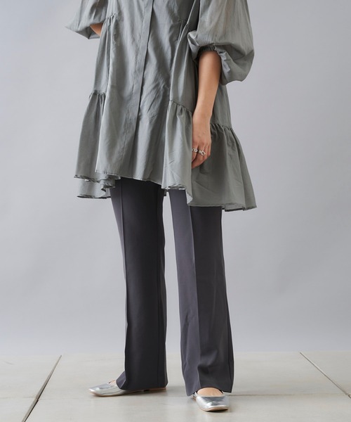 DouDou(ドゥドゥ)の「セミフレアイージーパンツ(その他パンツ・レディース・チャコールグレー/グリーン/バイオレット・36/38)」の22枚目の写真