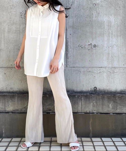 moment+（モーメントプラス）の「サテンミニプリーツフレア