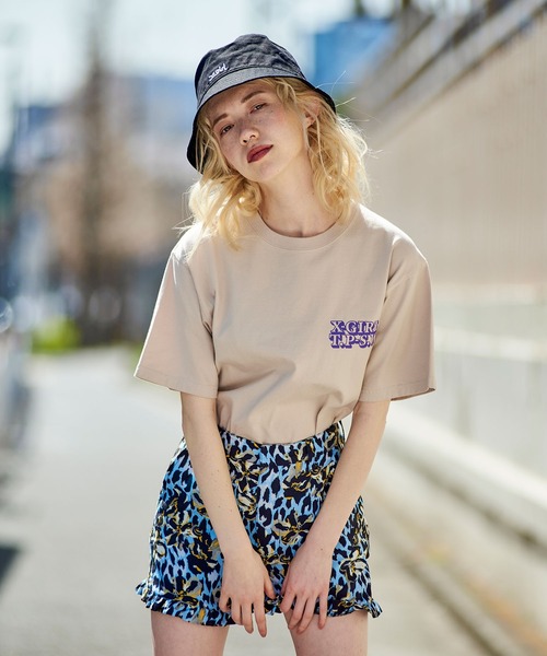 X-girl（エックスガール）の「HIBISCUS FACE S/S TEE（Tシャツ/カットソー・レディース・ホワイト/ベージュ/ライトブルー/チャコール・M/S/XL/L）」の21枚目の写真