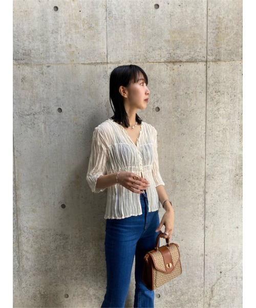 MOUSSY（マウジー）の「SHEER PLEATS ブラウス（シャツ/ブラウス・レディース・ブラック/アイボリー/ライトイエロー・FREE）」の9枚目の写真