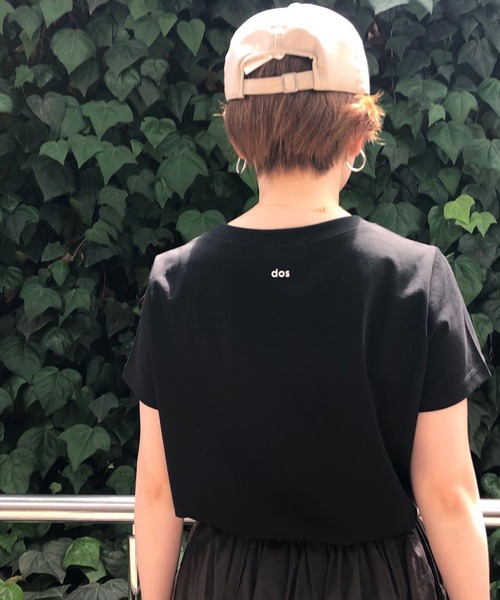 RIVE DROITE(リヴドロワ)の「devantロゴTシャツ(Tシャツ/カットソー・レディース・ベージュ/オフホワイト/ブラック・FREE)」の1枚目の写真