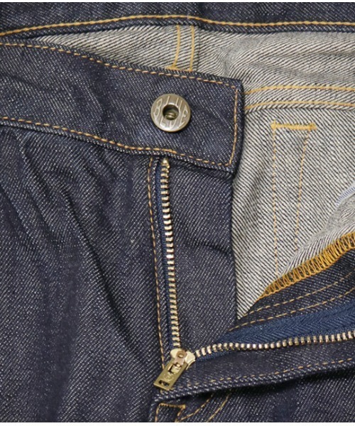 JAPAN BLUE JEANS（ジャパンブルージーンズ）の「スリムテーパードセルヴィッチデニム（デニムパンツ・レディース・ワンウォッシュ・32inch/28inch/31inch/29inch/30inch/27inch）」の4枚目の写真