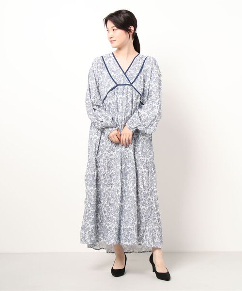 Monocoro toppi(モノコロトッピ)の「ペイズリー ティアード ロングワンピース(ワンピース・レディース・ベージュ/チャコールグレー/オフホワイト・フリー)」の8枚目の写真