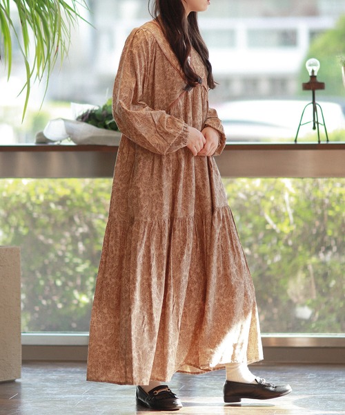 Monocoro toppi(モノコロトッピ)の「ペイズリー ティアード ロングワンピース(ワンピース・レディース・ベージュ/チャコールグレー/オフホワイト・フリー)」の22枚目の写真