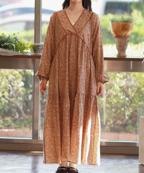 Monocoro toppi(モノコロトッピ)の「ペイズリー ティアード ロングワンピース(ワンピース・レディース・ベージュ/チャコールグレー/オフホワイト・フリー)」の18枚目の写真