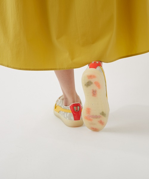 PUMA（プーマ）の「【PUMA×HARIBO(プーマ×ハリボー)】SUEDE HARIBO WINS 2 スニーカー（スニーカー・レディース・ホワイト×グレー・22.5/23/23.5/24/24.5/25/25.5/26）」の13枚目の写真