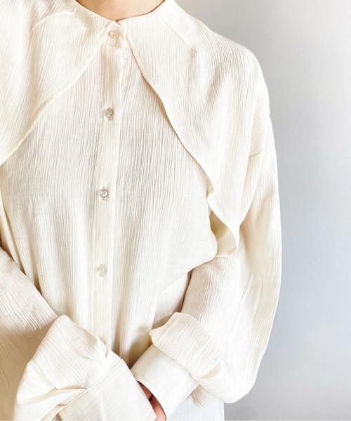 y/m by RIKA（イムバイリカ）の「楊柳ケープシャツ（シャツ/ブラウス・レディース・アイボリー/ブラック・FREE）」の14枚目の写真