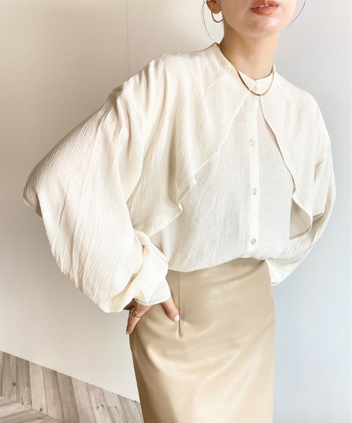y/m by RIKA（イムバイリカ）の「楊柳ケープシャツ（シャツ/ブラウス・レディース・アイボリー/ブラック・FREE）」の22枚目の写真