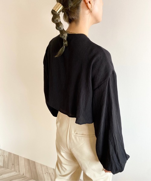 y/m by RIKA（イムバイリカ）の「楊柳ケープシャツ（シャツ/ブラウス・レディース・アイボリー/ブラック・FREE）」の13枚目の写真
