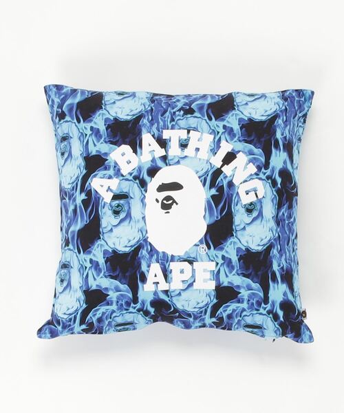 BAPE FLAME COLLEGE SQUARE CUSHION M 【公式通販】