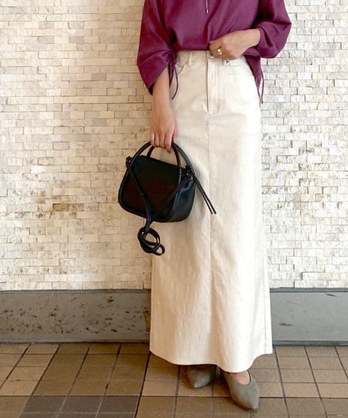 RIVE DROITE(リヴドロワ)の「こなれた雰囲気のある一枚 バックサテンロングスカート(スカート・レディース・ベージュ系その他/バーガンディー・36/38)」の2枚目の写真