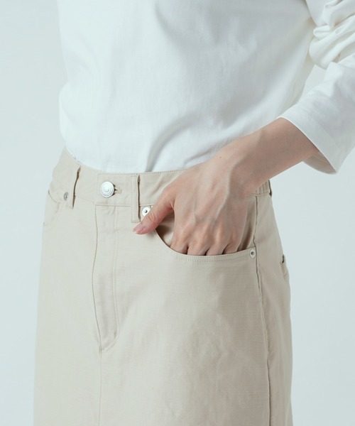 RIVE DROITE(リヴドロワ)の「こなれた雰囲気のある一枚 バックサテンロングスカート(スカート・レディース・ベージュ系その他/バーガンディー・36/38)」の6枚目の写真