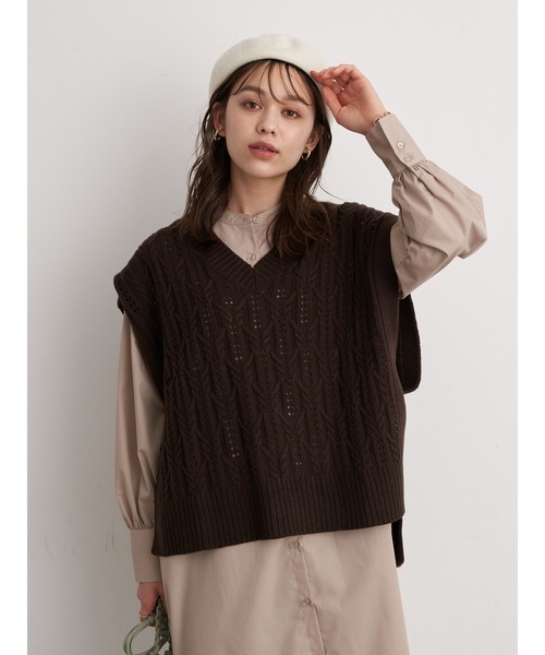 earth music&ecology（アースミュージックアンドエコロジー）の「透かし編ニットベスト ＊（ベスト・レディース・アイボリー/ブラック/ブラウン・FREE）」の9枚目の写真