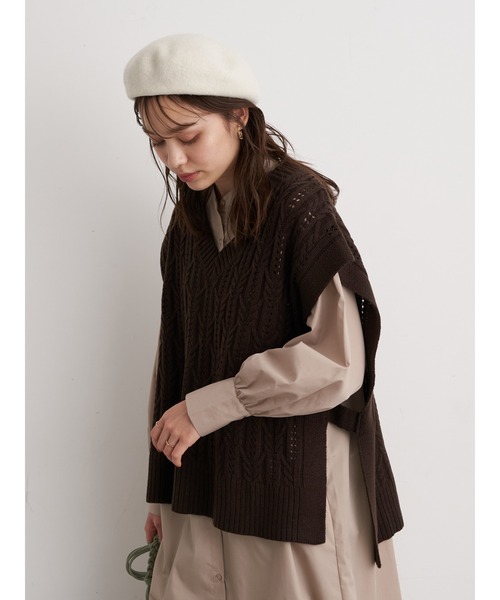 earth music&ecology（アースミュージックアンドエコロジー）の「透かし編ニットベスト ＊（ベスト・レディース・アイボリー/ブラック/ブラウン・FREE）」の10枚目の写真