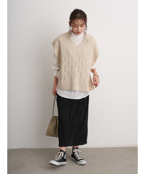 earth music&ecology（アースミュージックアンドエコロジー）の「透かし編ニットベスト ＊（ベスト・レディース・アイボリー/ブラック/ブラウン・FREE）」の14枚目の写真