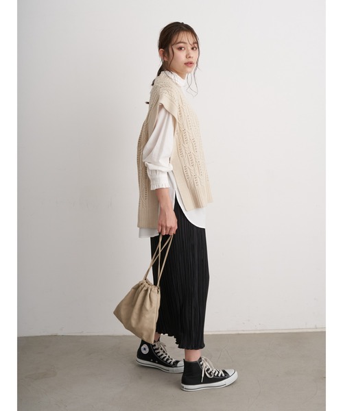 earth music&ecology（アースミュージックアンドエコロジー）の「透かし編ニットベスト ＊（ベスト・レディース・アイボリー/ブラック/ブラウン・FREE）」の17枚目の写真