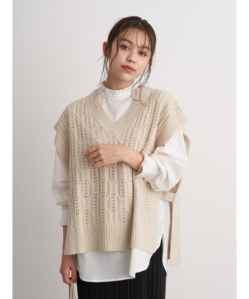 earth music&ecology（アースミュージックアンドエコロジー）の「透かし編ニットベスト ＊（ベスト・レディース・アイボリー/ブラック/ブラウン・FREE）」の6枚目の写真