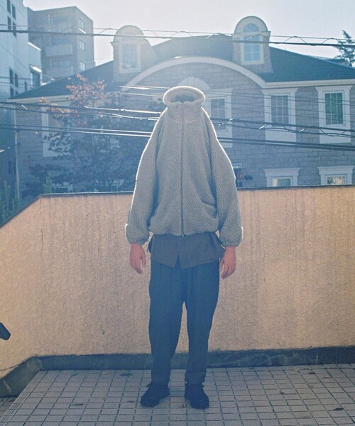 Firsthand（ファーストハンド）の「UN/ユーエヌ BOA JACKET（その他アウター・メンズ・グリーン/ベージュ/ブラック・L/M）」の4枚目の写真