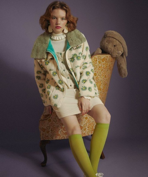 Candy Stripper(キャンディストリッパー)の「CND CORDUROY ワンピース(ジャンパースカート・レディース・ブラック/パープル/アイボリー・2)」の4枚目の写真