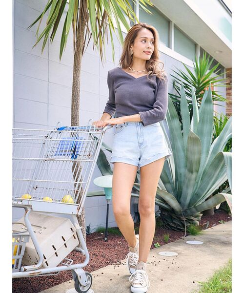 To the sea(トゥーザシー)の「ワッフルバックオープントップス(Tシャツ/カットソー・レディース・チャコールグレー・FREE)」の4枚目の写真