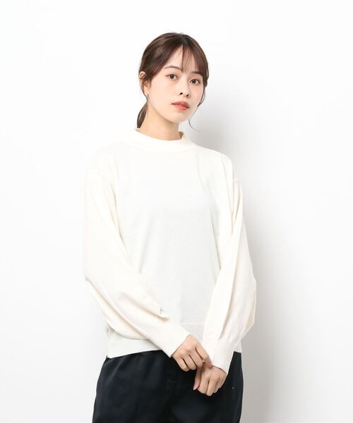 Samansa Mos2 blue（サマンサモスモスブルー）の「スウェットニットプルオーバー（ニット/セーター・レディース・ライトベージュ/ブルー/オフホワイト/ピンク/ダークブラウン・ﾌﾘ-）」の2枚目の写真