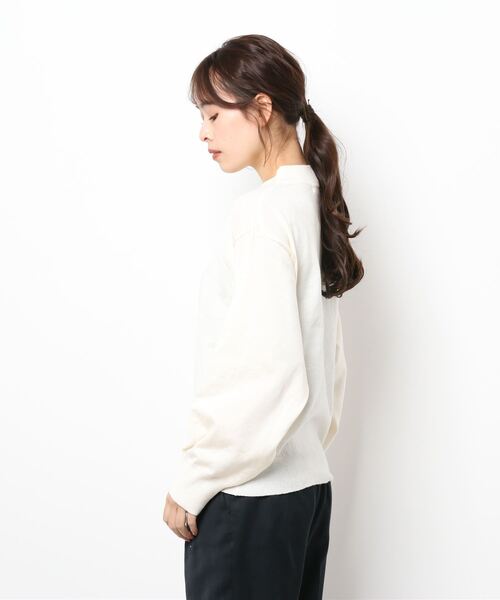 Samansa Mos2 blue（サマンサモスモスブルー）の「スウェットニットプルオーバー（ニット/セーター・レディース・ライトベージュ/ブルー/オフホワイト/ピンク/ダークブラウン・ﾌﾘ-）」の6枚目の写真