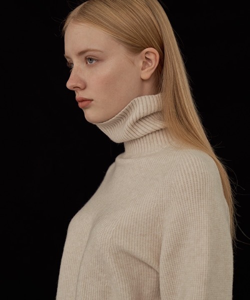 deBURN（デバーン）の「【deBURN 】ワッフルタートルネックニット / waffle turtle neck_KN（ニット/セーター・レディース・ライトベージュ/カーキ/ブラウン/アイボリー/ライトグレー/ブラック・FREE）」の19枚目の写真