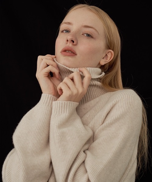 deBURN（デバーン）の「【deBURN 】ワッフルタートルネックニット / waffle turtle neck_KN（ニット/セーター・レディース・ライトベージュ/カーキ/ブラウン/アイボリー/ライトグレー/ブラック・FREE）」の18枚目の写真