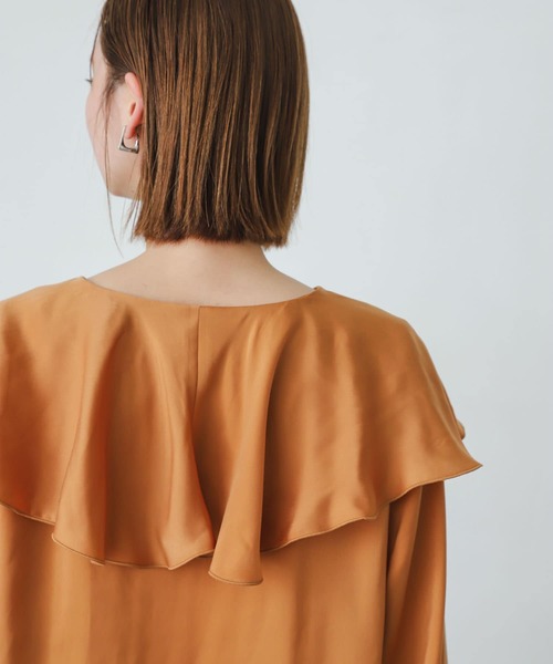 SENSE OF PLACE by URBAN RESEARCH（センスオブプレイスバイアーバンリサーチ）の「フリルカラーブラウス（シャツ/ブラウス・レディース・チャコールグレー/アイボリー/キャメル・ONE）」の7枚目の写真