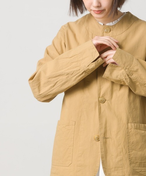 OMNES（オムネス）の「ウォッシュ加工ダンプ ノーカラージャケット（ノーカラージャケット・レディース・ライトグレー/ブラック/桜/ベージュ/カーキ系1・FREE）」の16枚目の写真