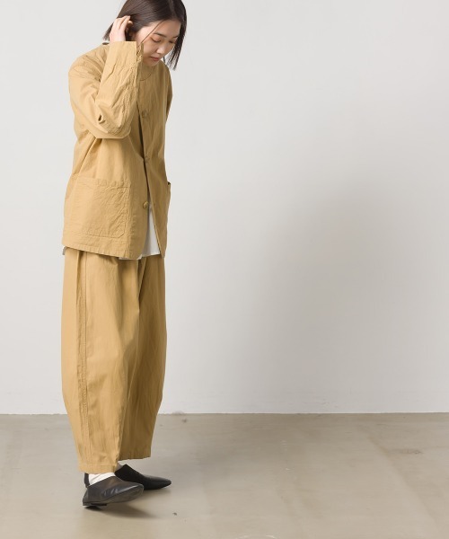 OMNES（オムネス）の「ウォッシュ加工ダンプ ノーカラージャケット（ノーカラージャケット・レディース・ライトグレー/ブラック/桜/ベージュ/カーキ系1・FREE）」の20枚目の写真