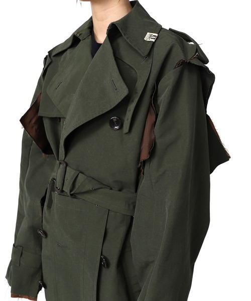 Maison MIHARA YASUHIRO(メゾンミハラヤスヒロ)の「Slide Piece Trench Coat(トレンチコート・レディース・ホワイト・38)」の9枚目の写真