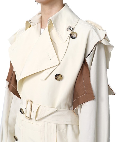 Maison MIHARA YASUHIRO(メゾンミハラヤスヒロ)の「Slide Piece Trench Coat(トレンチコート・レディース・ホワイト・38)」の13枚目の写真