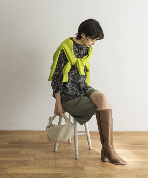 URBAN RESEARCH（アーバンリサーチ）の「ランダムドットボリュームスリーブブラウス（シャツ/ブラウス・レディース・ホワイト系その他/ブラック系その他・FREE）」の15枚目の写真