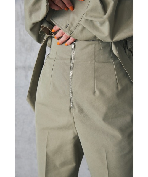 LA PEAU DE GEM（ラポドゥジェム）の「【LA PEAU DE GEM】ハイウエストジップサロペパンツ（その他パンツ・レディース・ブラック/ベージュ・S/M）」の17枚目の写真