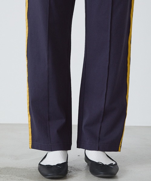 forksy.（フォルクシー）の「【forksy.】カラーサイドラインカットストレートイージーパンツ（その他パンツ・レディース・ネイビー/グリーン/アイボリー・FREE）」の22枚目の写真