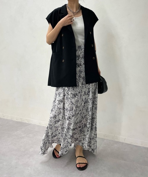 DouDou(ドゥドゥ)の「カットジョーゼットベスト(ベスト・レディース・ブラック/グレイッシュベージュ・FREE)」の13枚目の写真