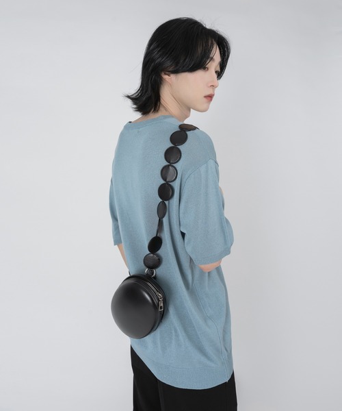 FOLLOWIN（フォロウィン）の「3WAYラウンドショルダーバッグ（ショルダーバッグ・レディース・ブラック・ONE SIZE）」の7枚目の写真