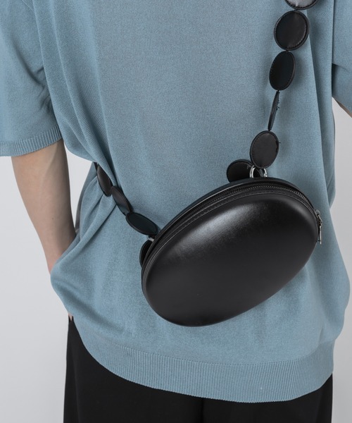 FOLLOWIN（フォロウィン）の「3WAYラウンドショルダーバッグ（ショルダーバッグ・レディース・ブラック・ONE SIZE）」の8枚目の写真