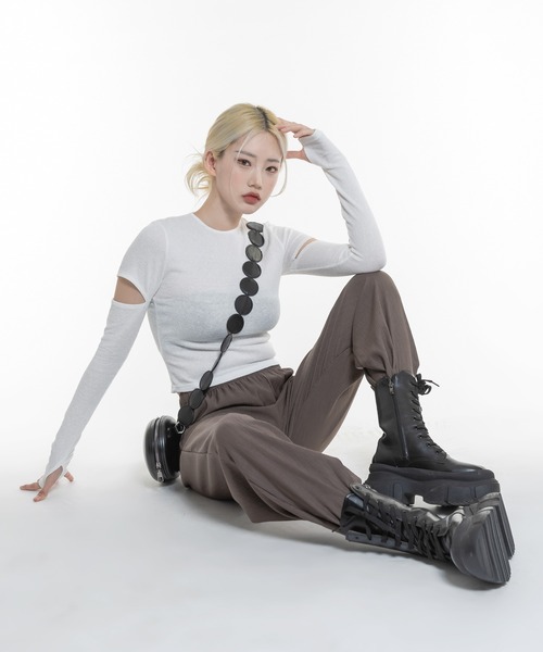 FOLLOWIN（フォロウィン）の「3WAYラウンドショルダーバッグ（ショルダーバッグ・レディース・ブラック・ONE SIZE）」の18枚目の写真