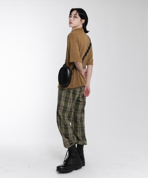 FOLLOWIN（フォロウィン）の「3WAYラウンドショルダーバッグ（ショルダーバッグ・レディース・ブラック・ONE SIZE）」の11枚目の写真