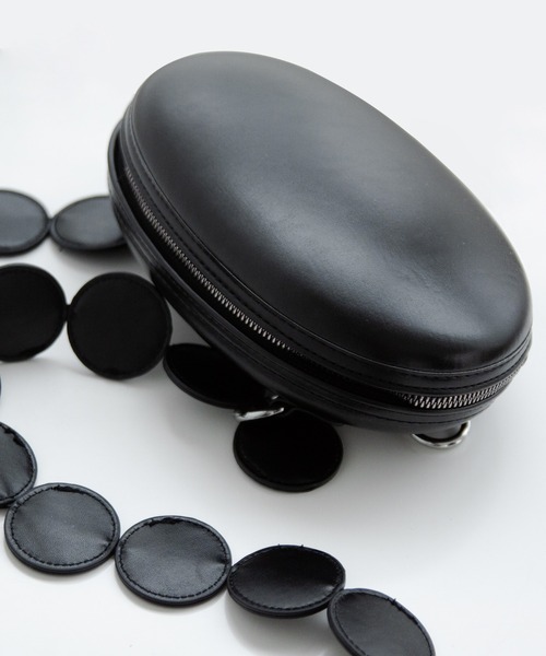 FOLLOWIN（フォロウィン）の「3WAYラウンドショルダーバッグ（ショルダーバッグ・レディース・ブラック・ONE SIZE）」の21枚目の写真