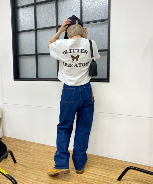 WHO'S WHO gallery（フーズフーギャラリー）の「GLITTERバタフライコンパクトTEE（Tシャツ/カットソー・レディース・ボルドー/アッシュグレー/サックスブルー/ブラック/オフホワイト・FREE）」の10枚目の写真