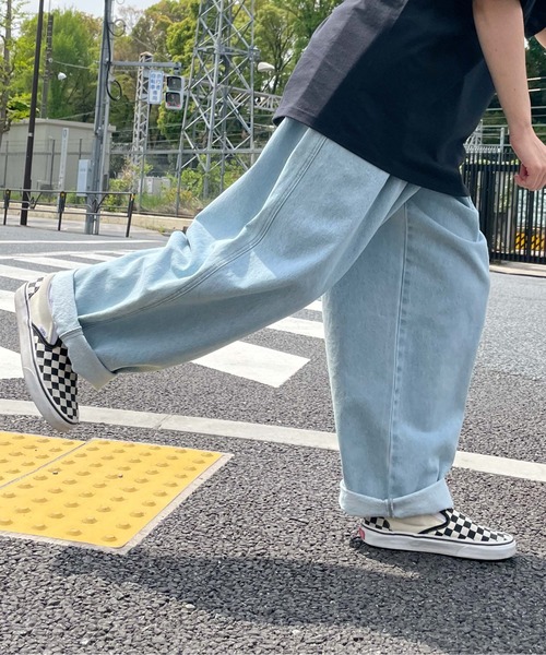 WEGO(ウィゴー)の「WEGO/【ZOZOTOWN&一部店限定】タックワイドバルーンパンツ(デニムパンツ・レディース・ホワイト/ブラック系その他/ライトインディゴブルー・FREE)」の18枚目の写真