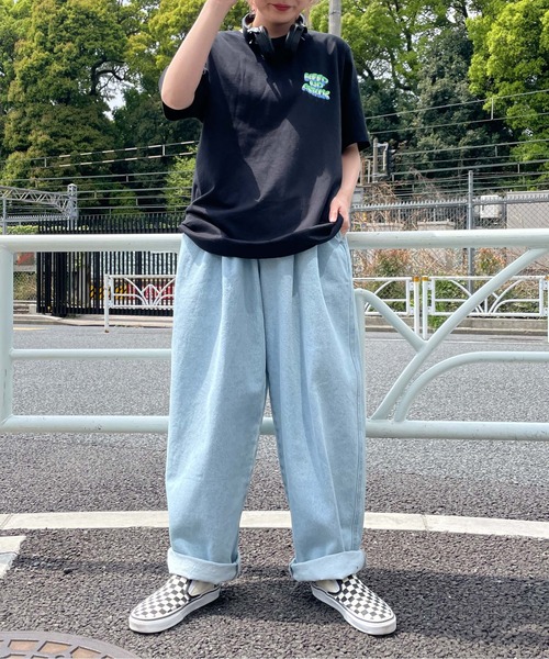 WEGO(ウィゴー)の「WEGO/【ZOZOTOWN&一部店限定】タックワイドバルーンパンツ(デニムパンツ・レディース・ホワイト/ブラック系その他/ライトインディゴブルー・FREE)」の17枚目の写真