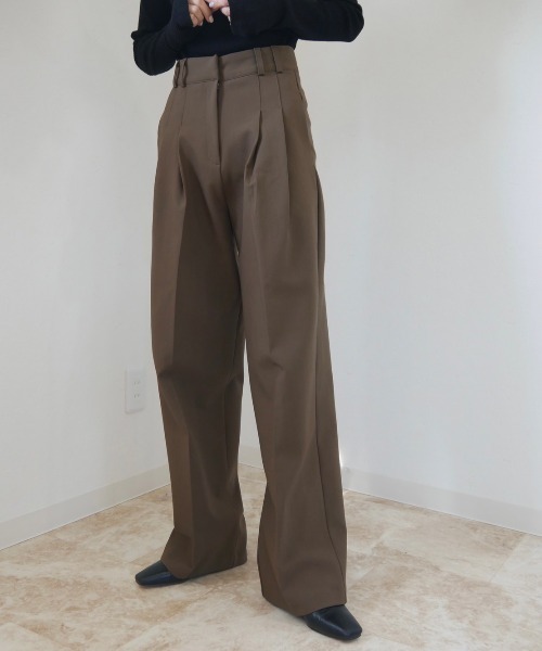 Reurie'(レウリィ)の「ダブルタックスラックス(スラックス・レディース・ブラック/ブラウン・S/M)」の1枚目の写真